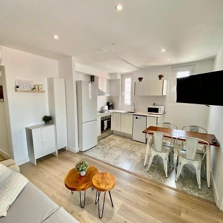 Suite Apartment Anselm Barcelona Cornellà de Llobregat Exterior foto