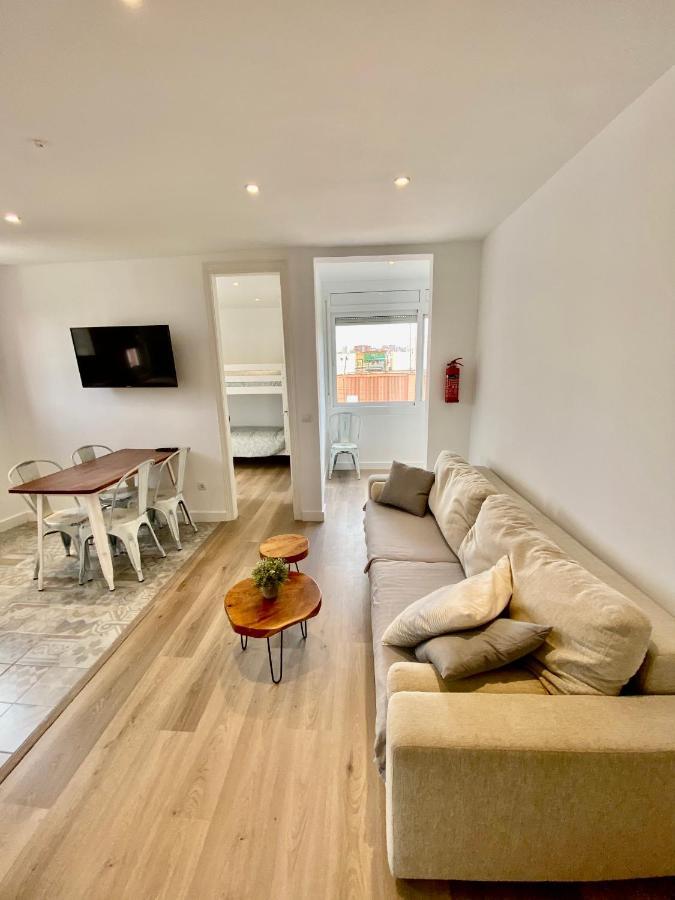 Suite Apartment Anselm Barcelona Cornellà de Llobregat Exterior foto