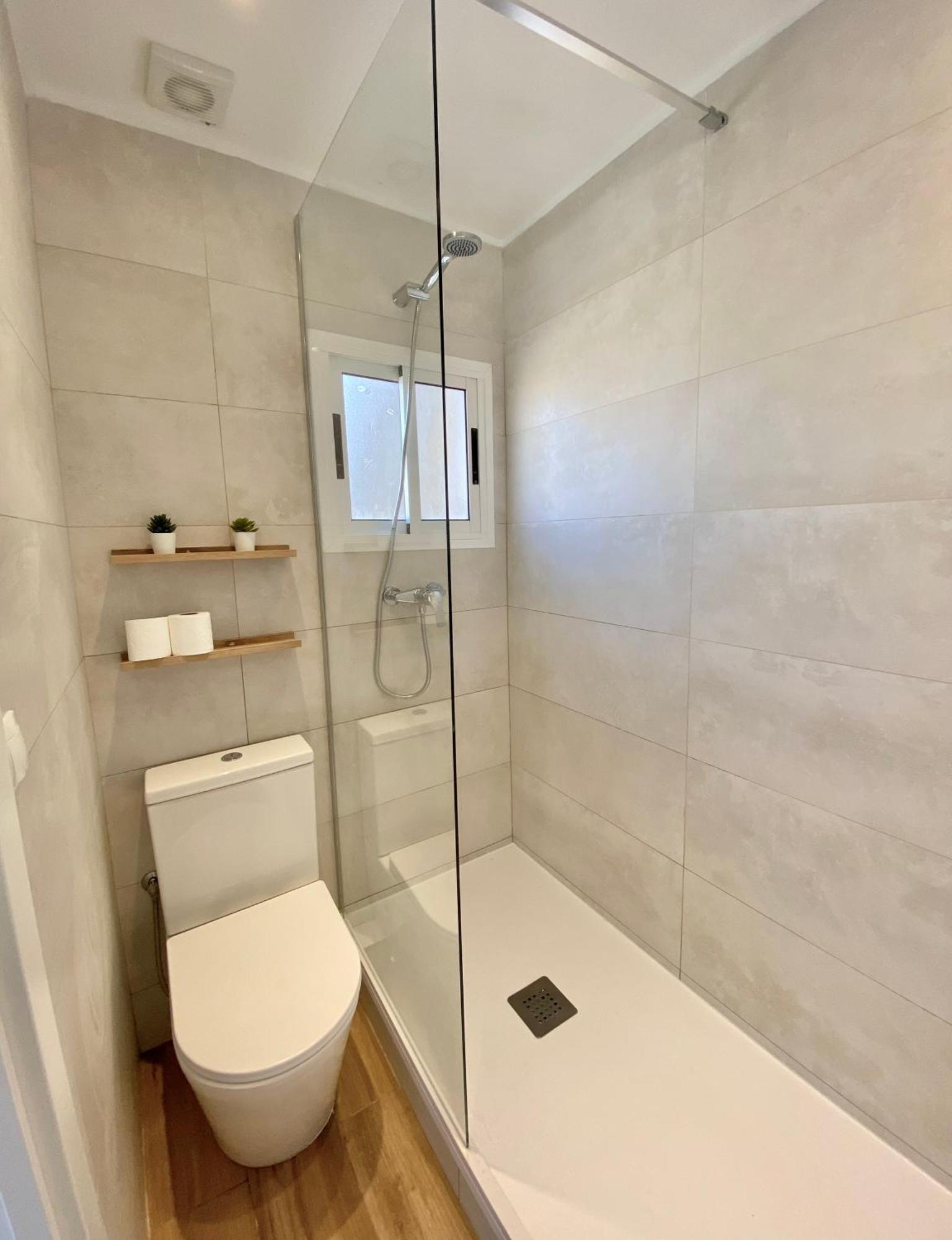 Suite Apartment Anselm Barcelona Cornellà de Llobregat Exterior foto